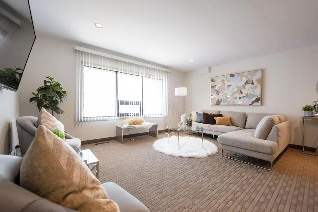 위니펙 Luxury Living With An Amazing View 2302 아파트