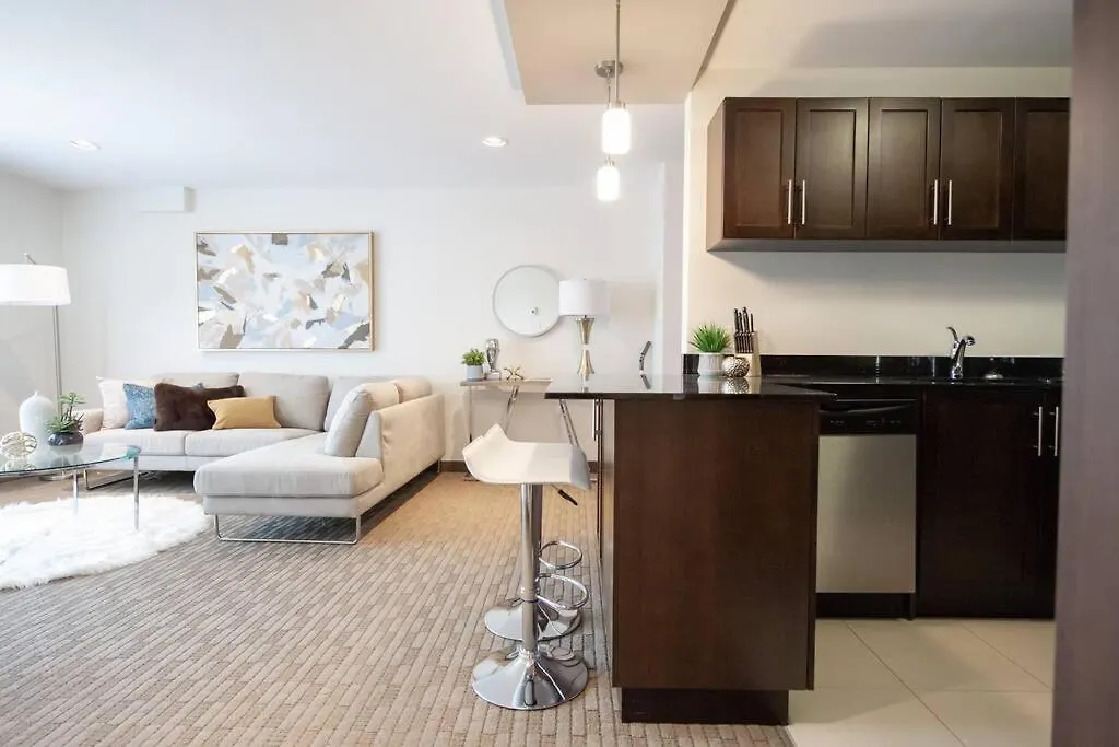 위니펙 Luxury Living With An Amazing View 2302 아파트
