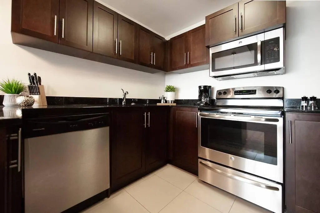 위니펙 Luxury Living With An Amazing View 2302 아파트 0*,  캐나다